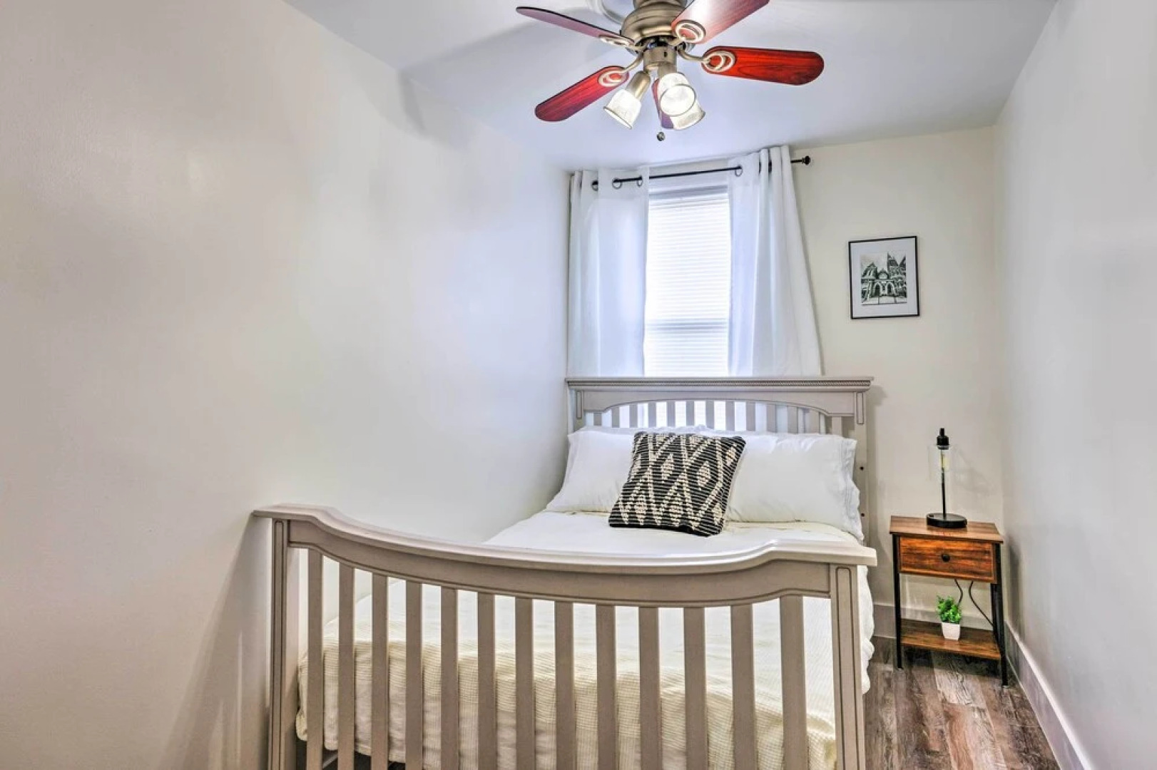 The Gallery, an Allentown Retreat w/ Views!
