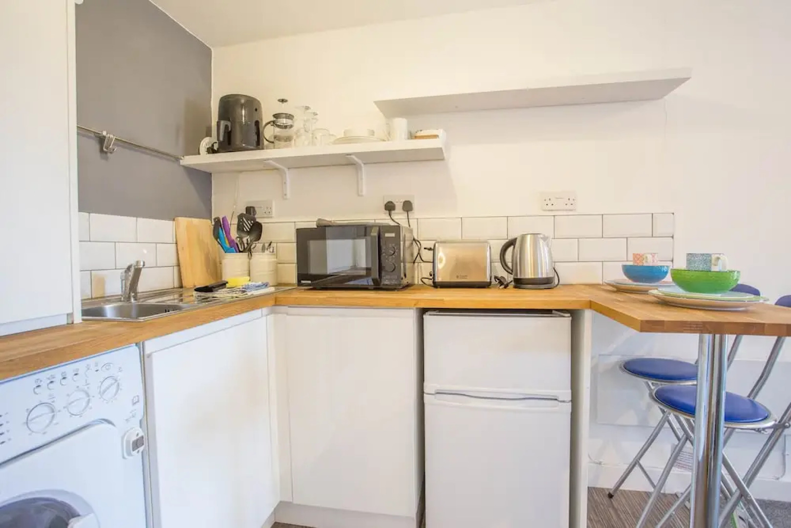 Snug with Views of the Chilterns