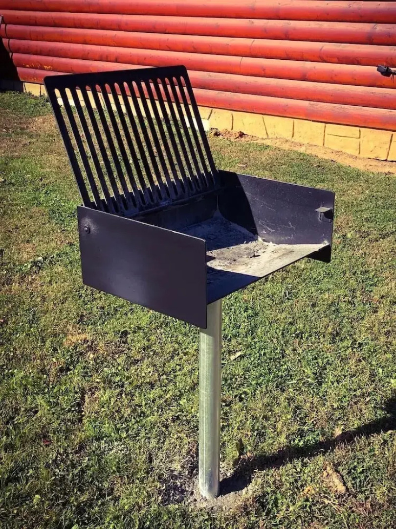 Little Sugar Camp 3 Bedroom Cabin by RedAwning