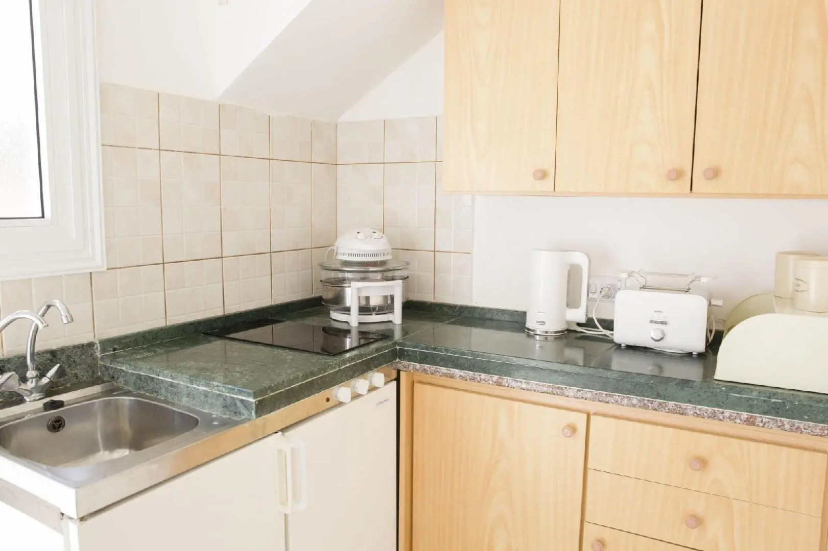 Eliofos Elegant Maisonettes