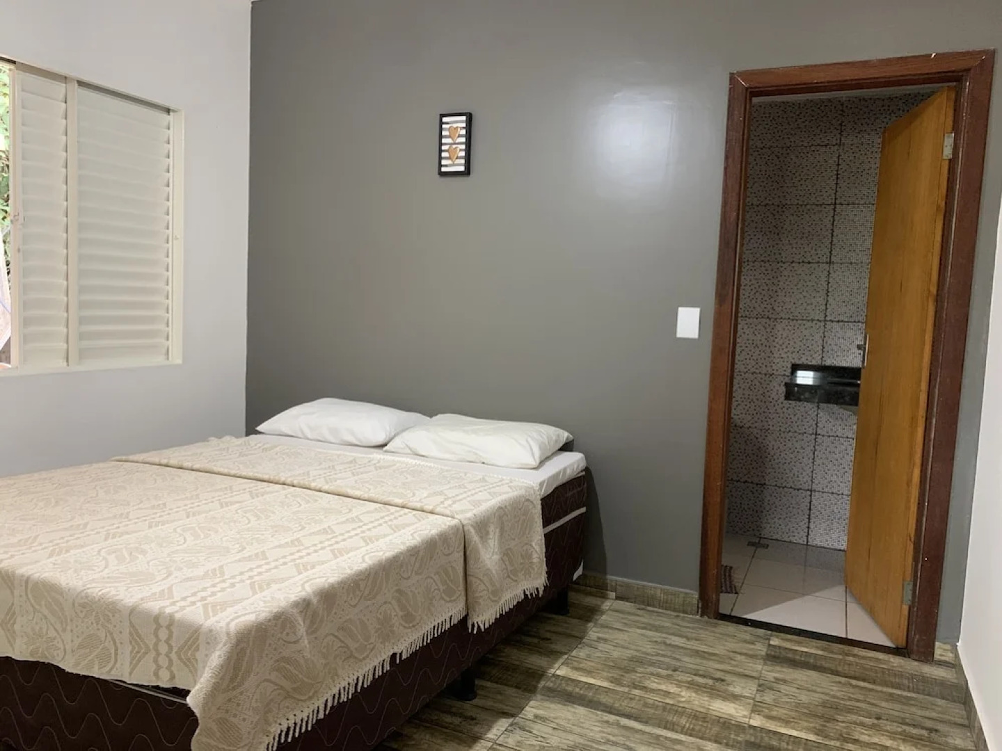 Vista do Lago - Casa para 16 pessoas com 4 quartos