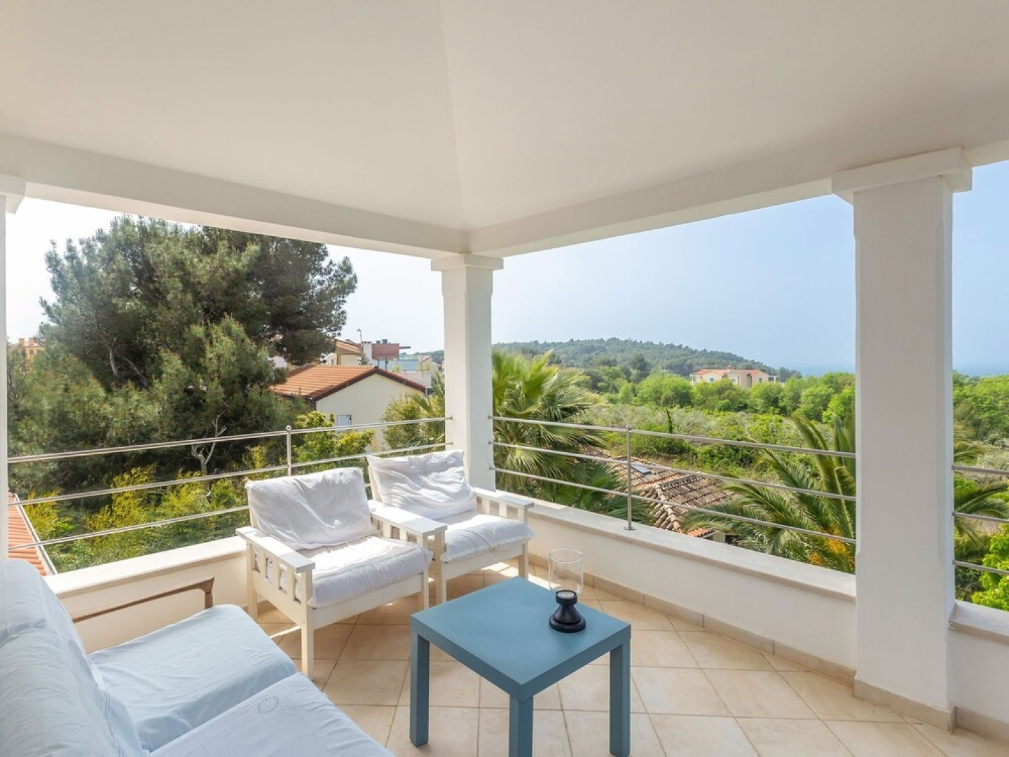 Deluxe Apartment in Premantura With a Shared Swimming Pool