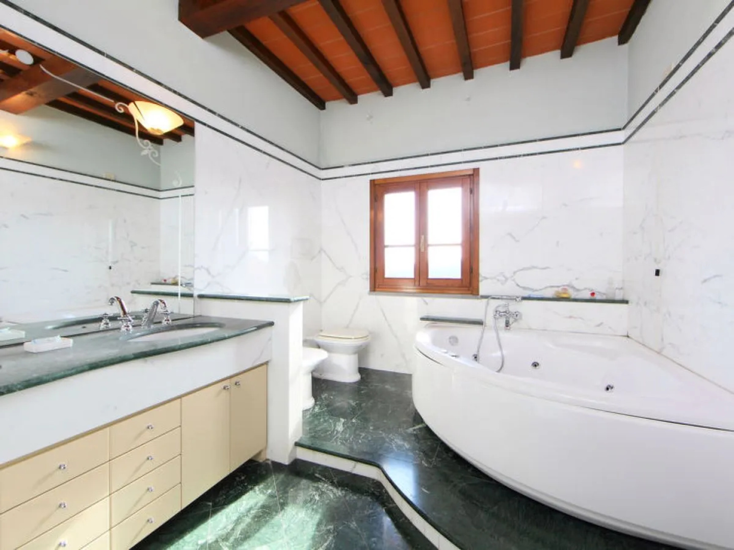 Villa Elena 36889
