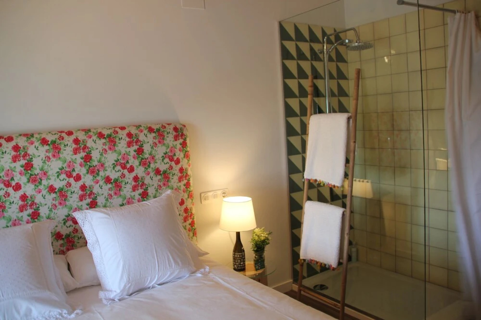 La Casa Dels Ocells- Adults Only