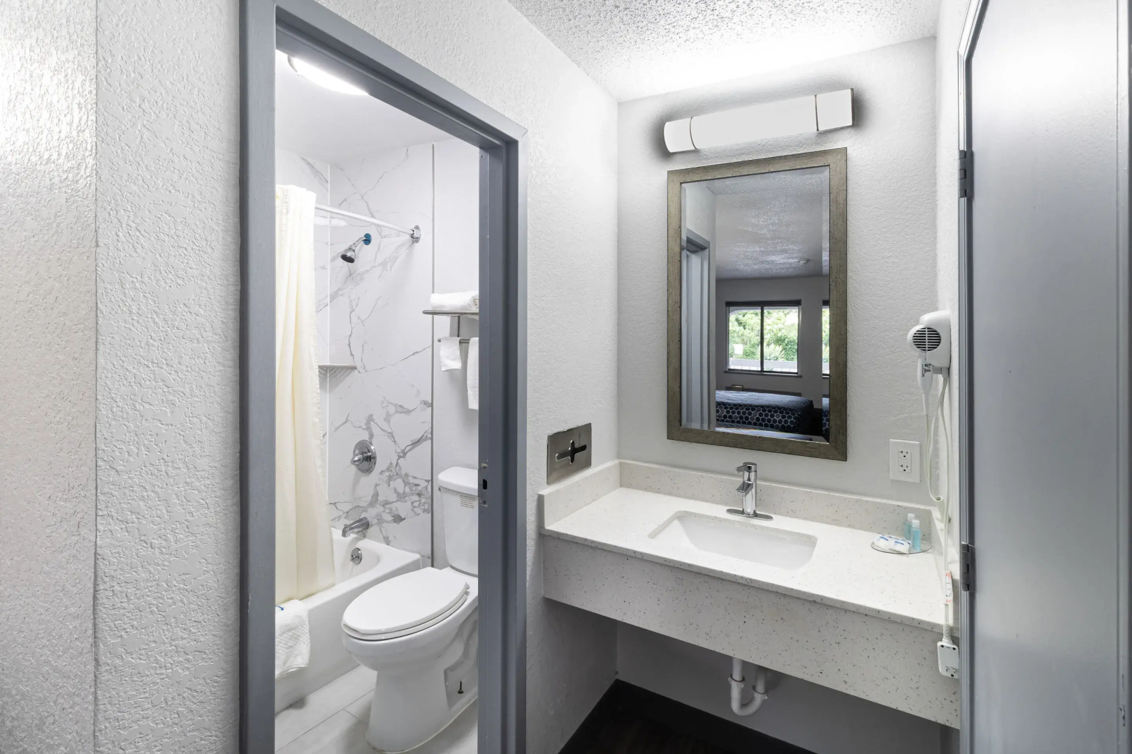 Rodeway Inn At Fort Lee