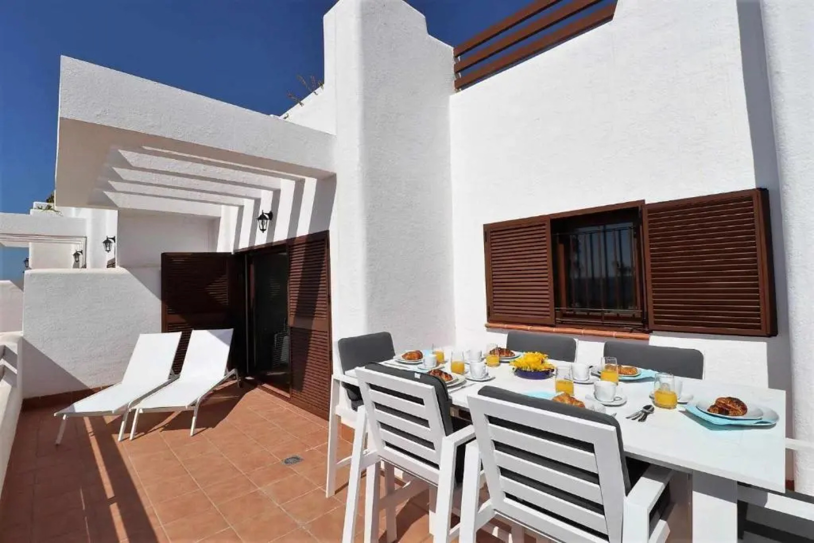 Azur apto lujo en 1a línea azotea piscina comun