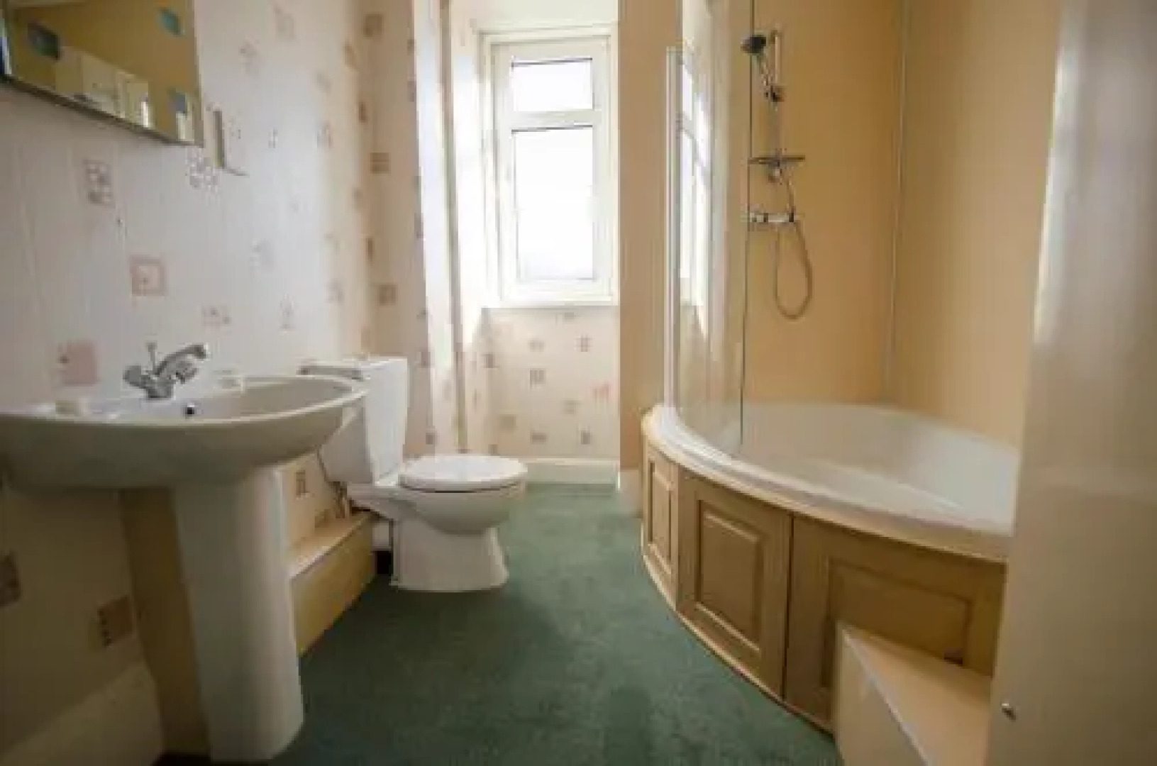 Torr House Premium Budget Central Hotel