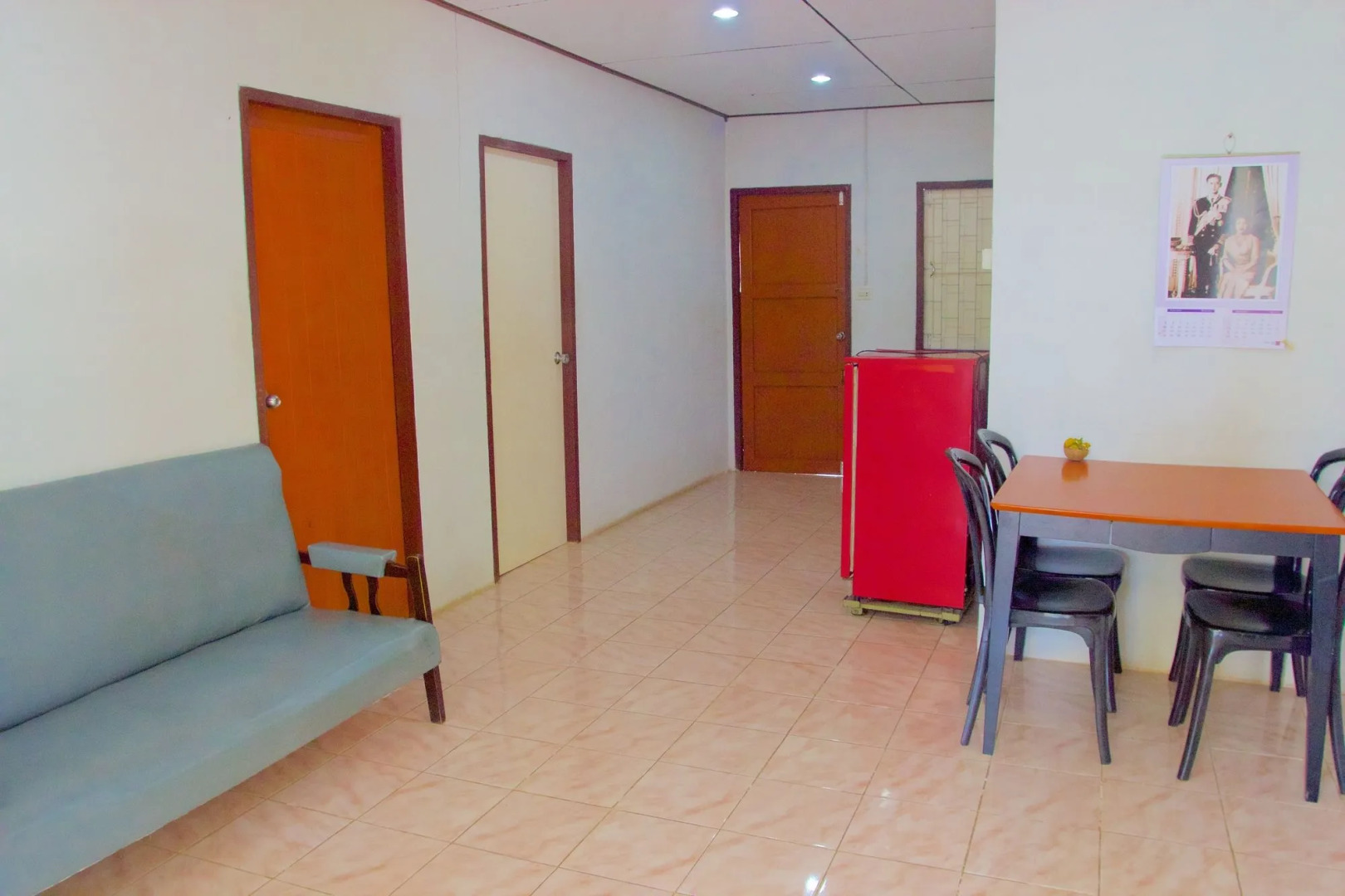 Sichang Shine Khao Resort