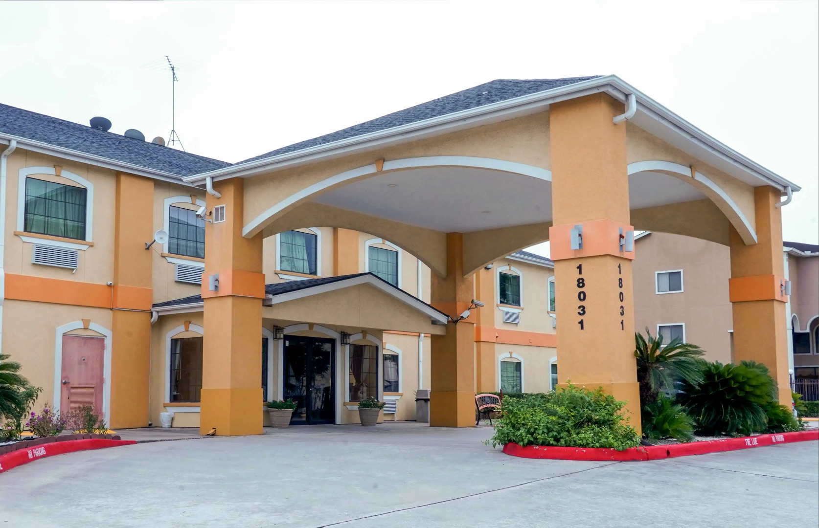 Americas Best Value Inn & Suites Bush Intl Airport