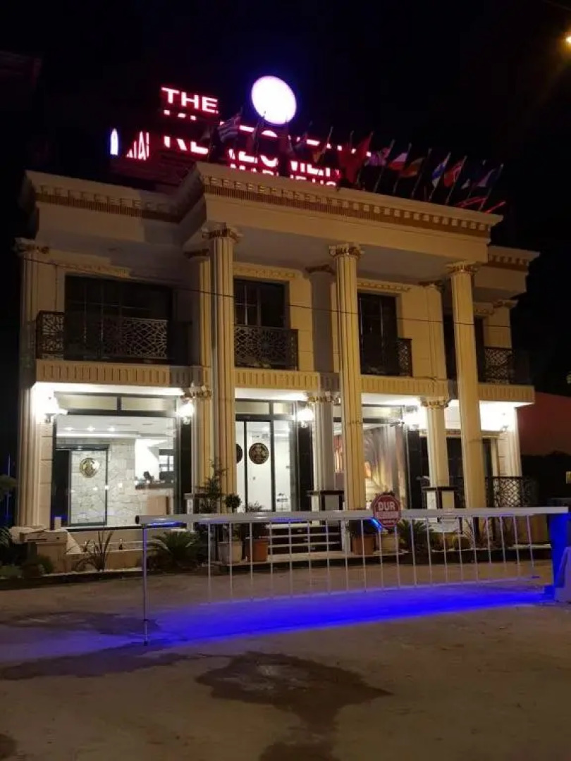 The Klazomenai Marine Hotel