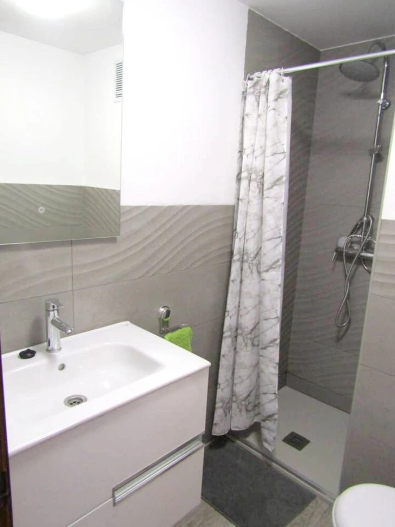 Apartment with 3 Bedrooms in Benetúser, with Wonderful City View And Wifi