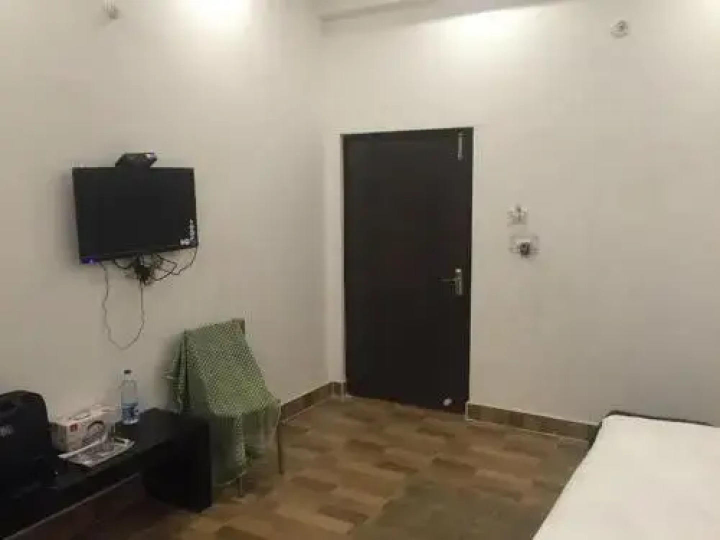 Hotel Kanha & Family Restaurent