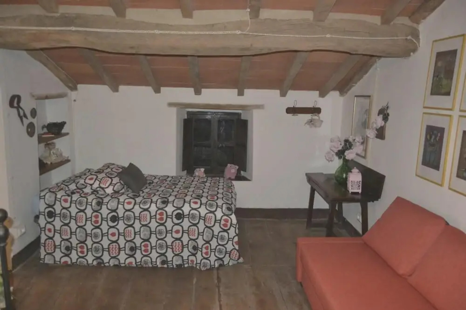 House With 2 Bedrooms In Caprese Michelangelo With Furnished Garden