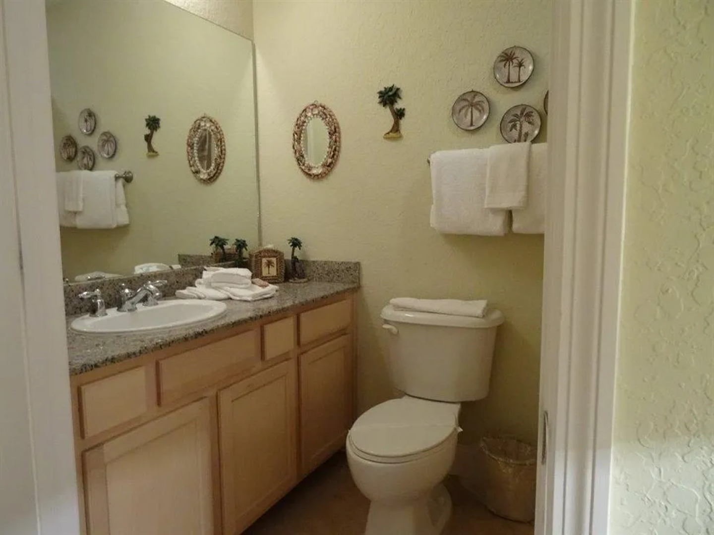 Palms of Treasure Island