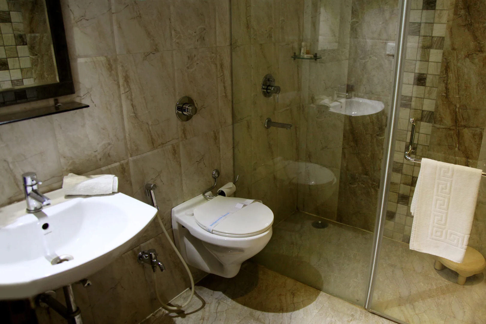 OYO Premium Allahabad Civil Lines