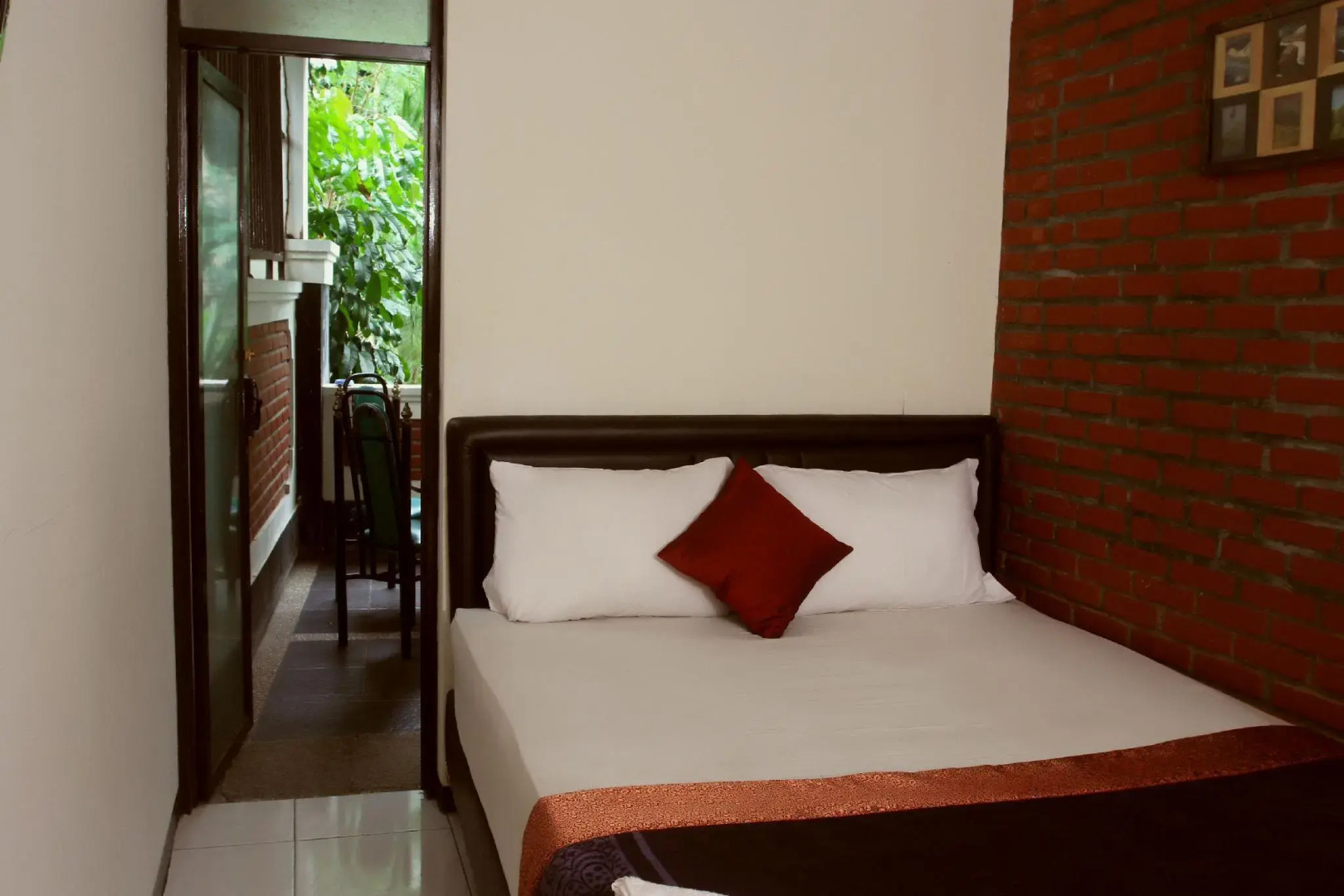 Bantal Guling Villa Bandung