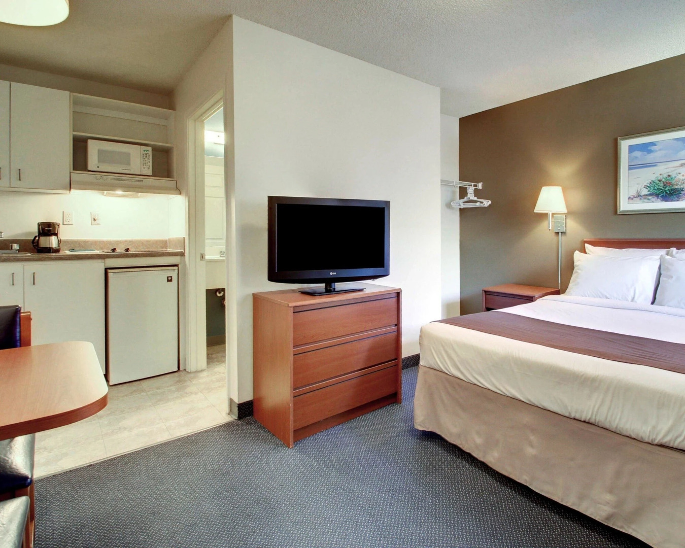 Suburban Studios Biloxi North Area