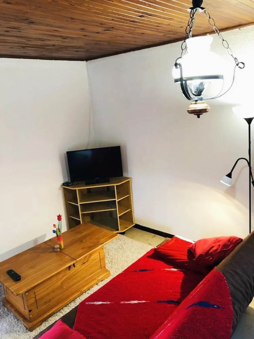 Apartment with One Bedroom in Jausiers, with Wonderful Mountain View, Furnished Garden And Wifi - 14 Km From the Slopes