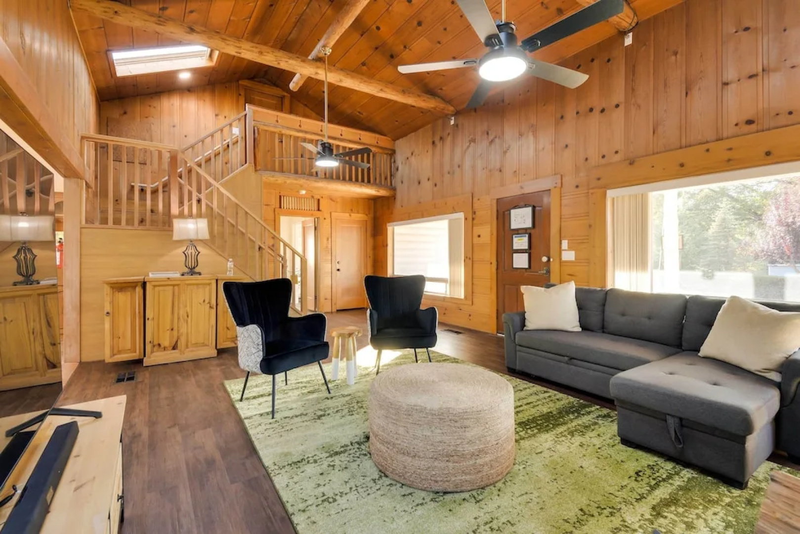 Waterfront Mariposa Vacation Rental w/ Hot Tub