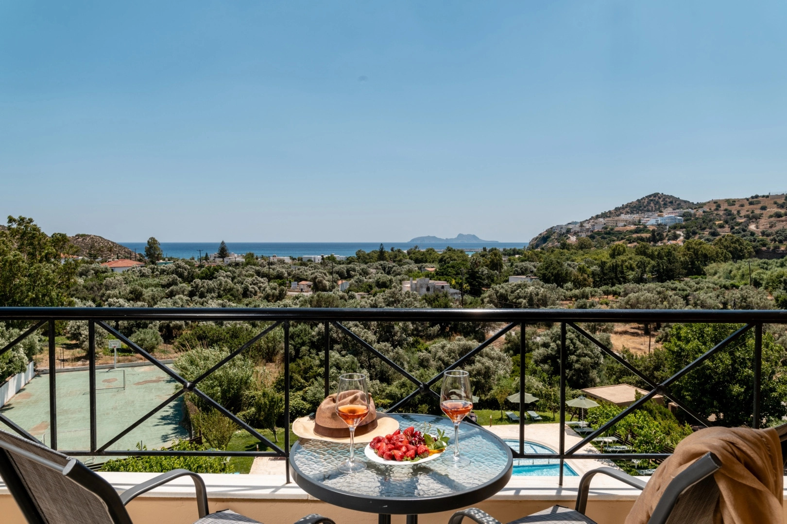 Paralos The Maxine - Adults Only