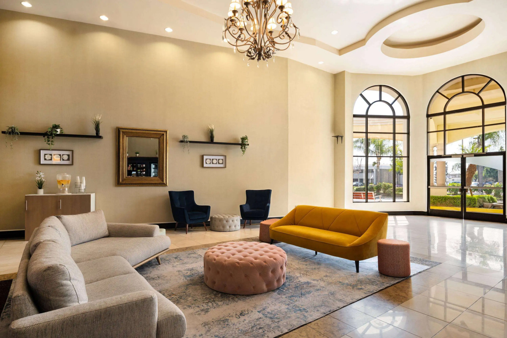 Hotel Marguerite Anaheim/Garden Grove, Trademark Collection by Wyndham