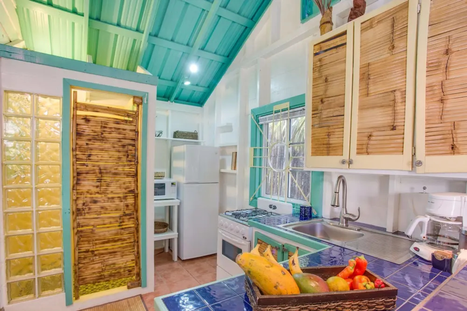 Caribbean Beach Cabanas - A PUR Hotel