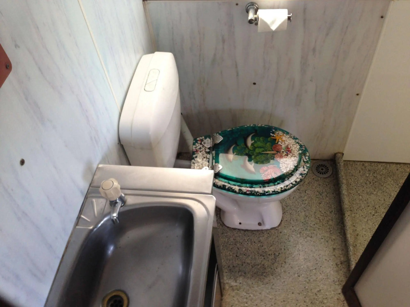 Corroboree Houseboats