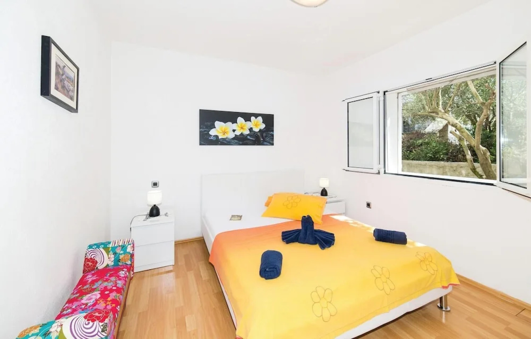 Awesome Home in Okrug Donji With Wifi and 6 Bedrooms