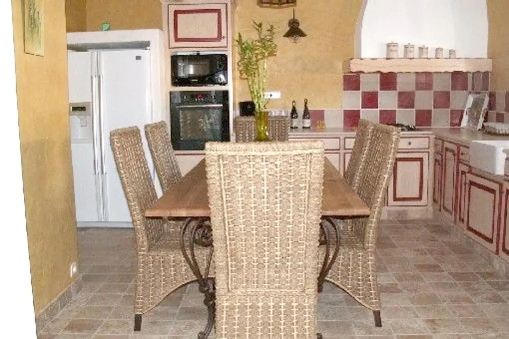 Maison de 2 chambres avec piscine partagee jardin clos et wifi a Aubignan