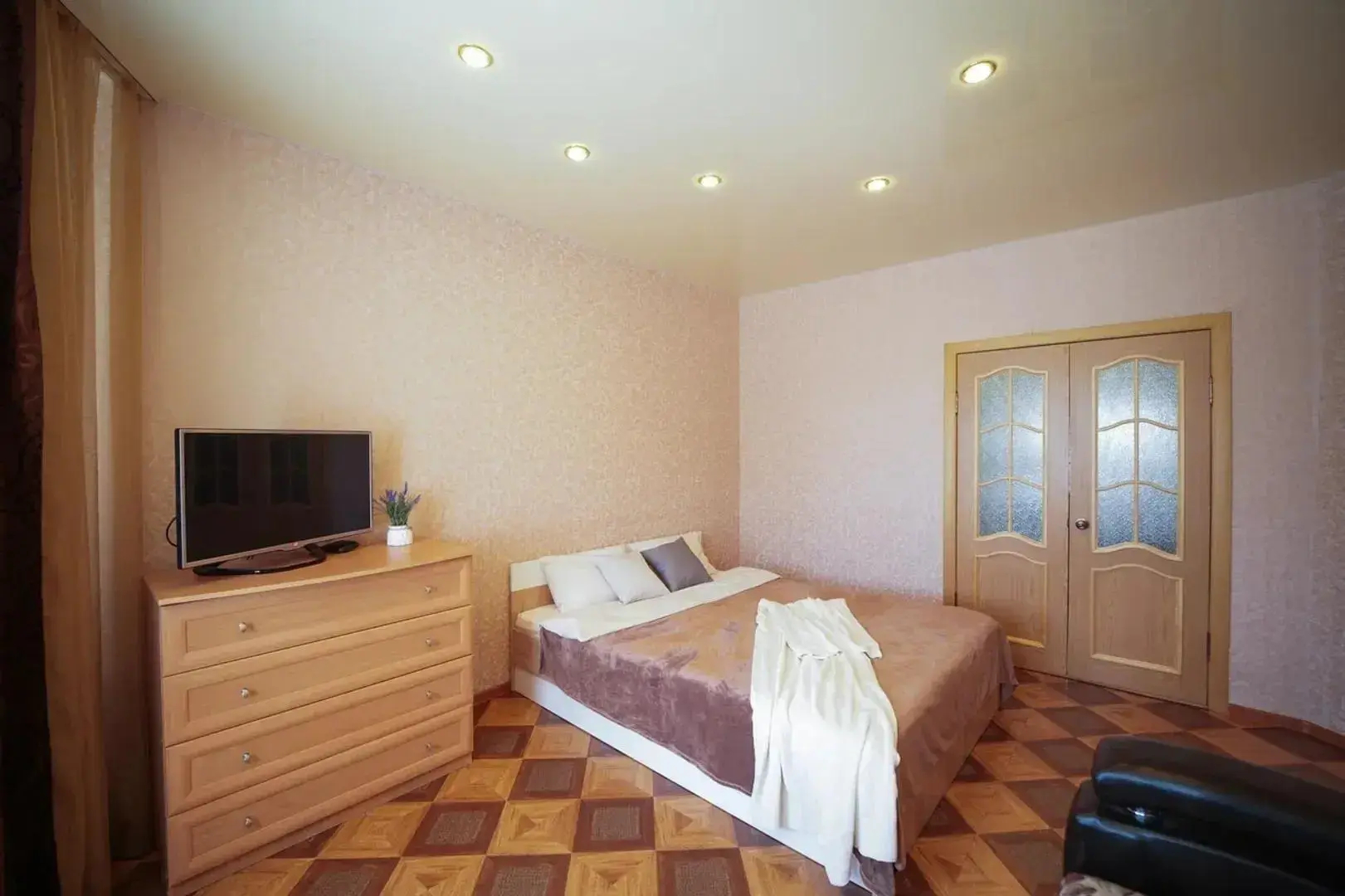 Апартаменты на проспекте 60 лет СССР 4