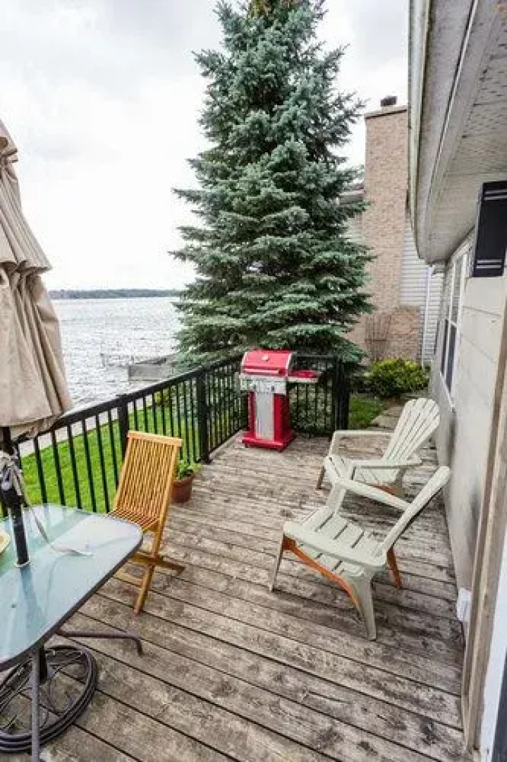 Shorehill Cottages on the Water