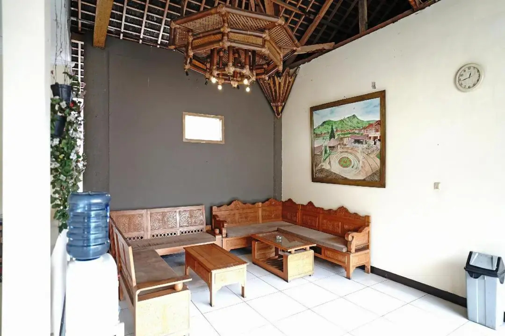Saung Balibu Hotel