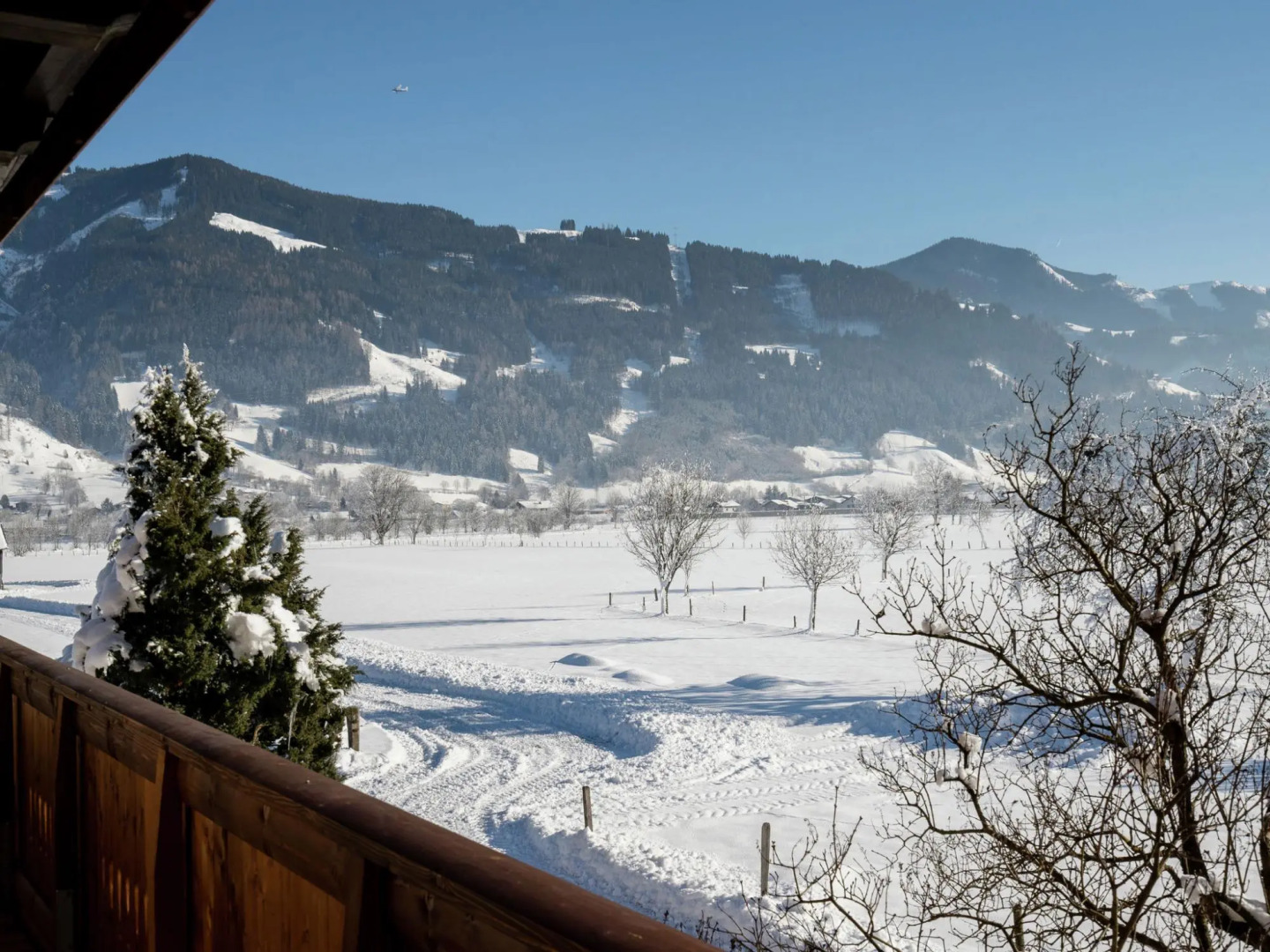 Spacious Apartment near Ski Trail in Maishofen