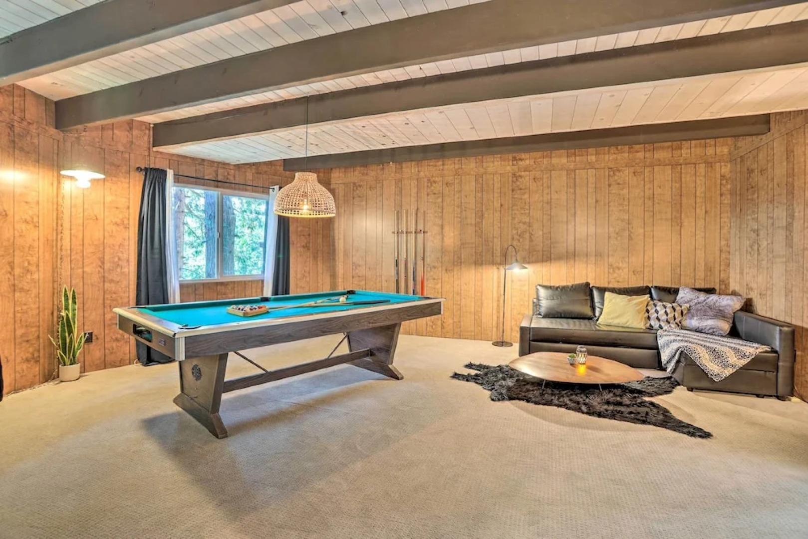 Lake Arrowhead Cabin w/ Mid-century Charm!