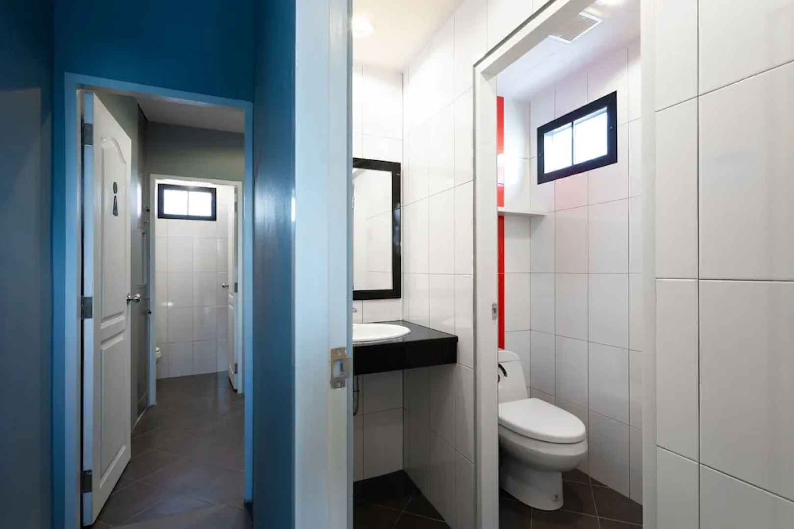 iNest Poshtel - Hostel