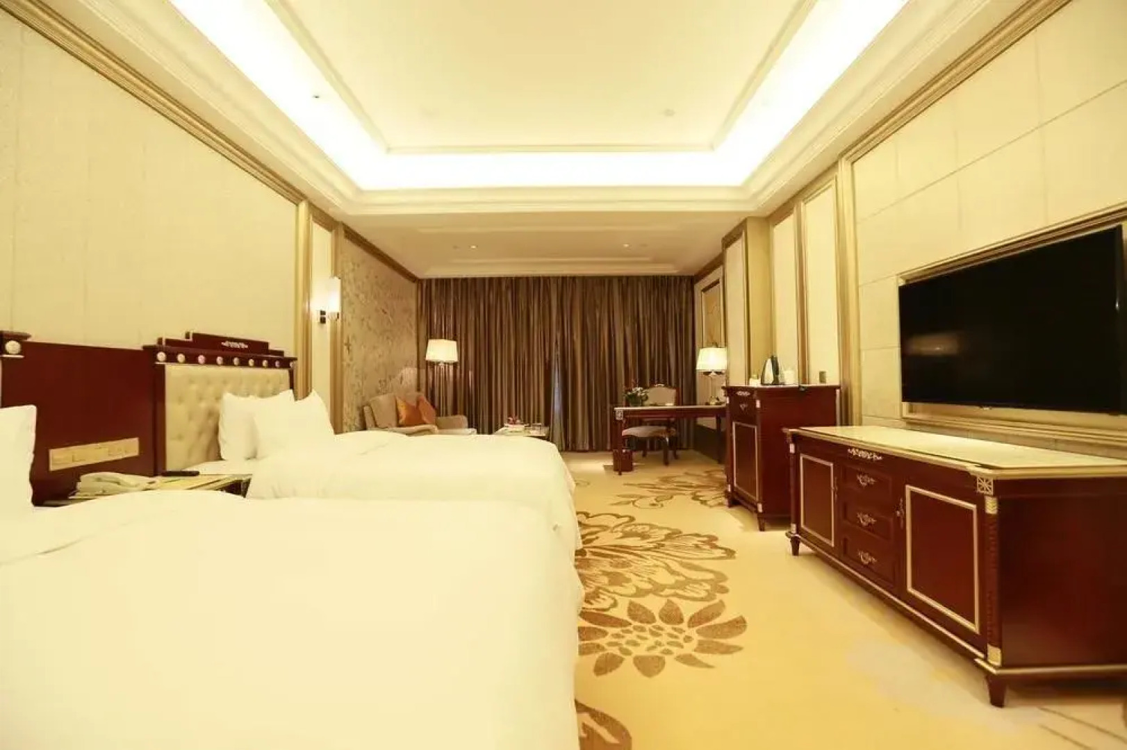 Suqian Canal Jinling Hotel