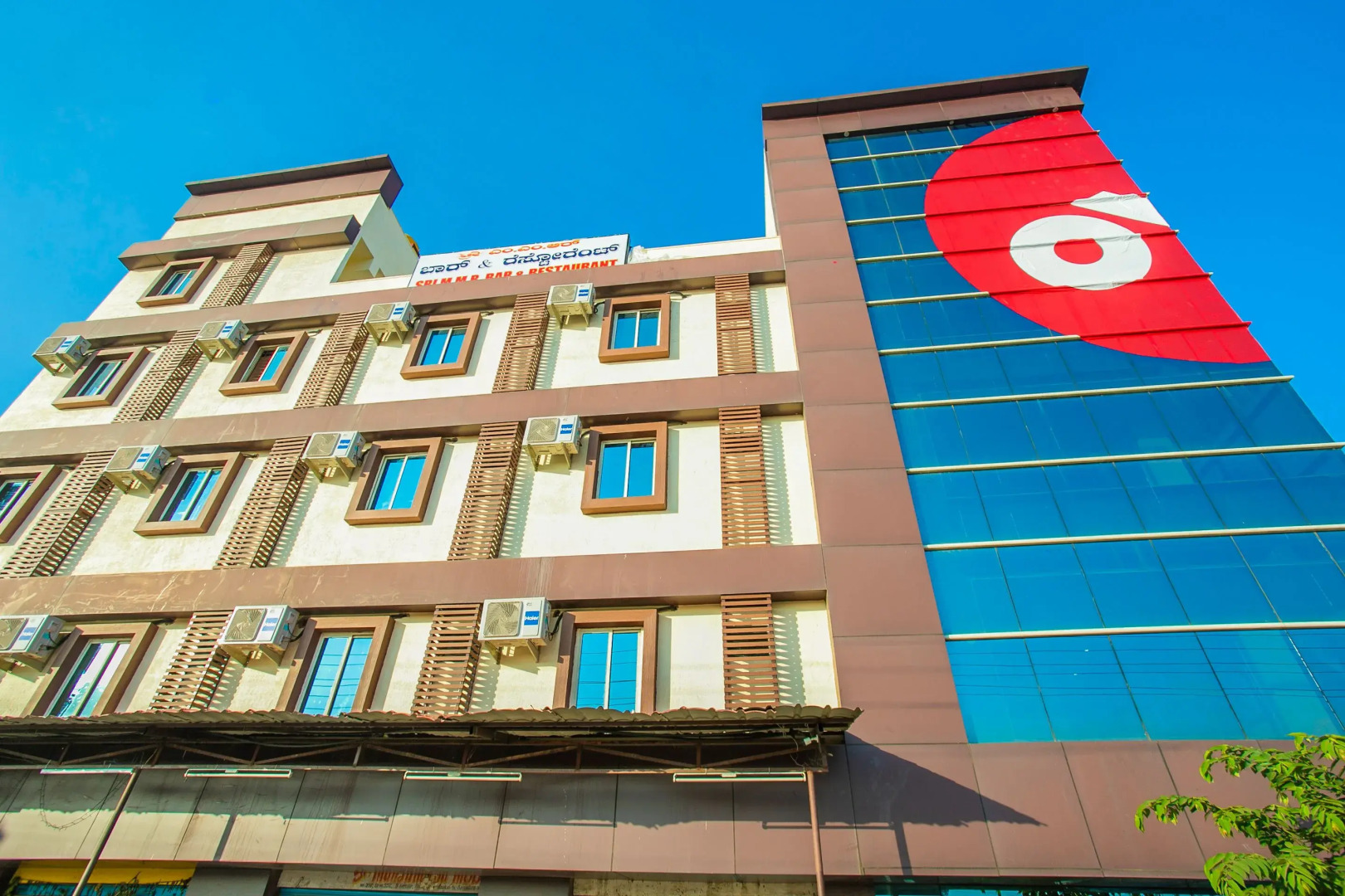 OYO 19846 Metro Residency