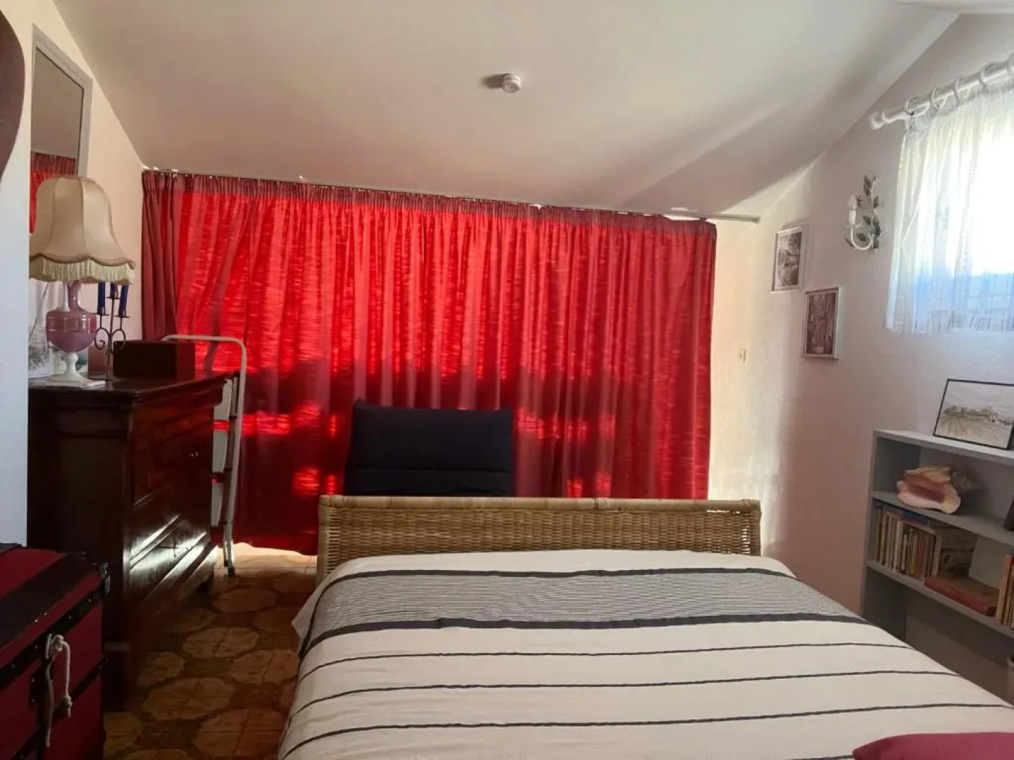 Embarquement pour 4 personnes près du port et des plages