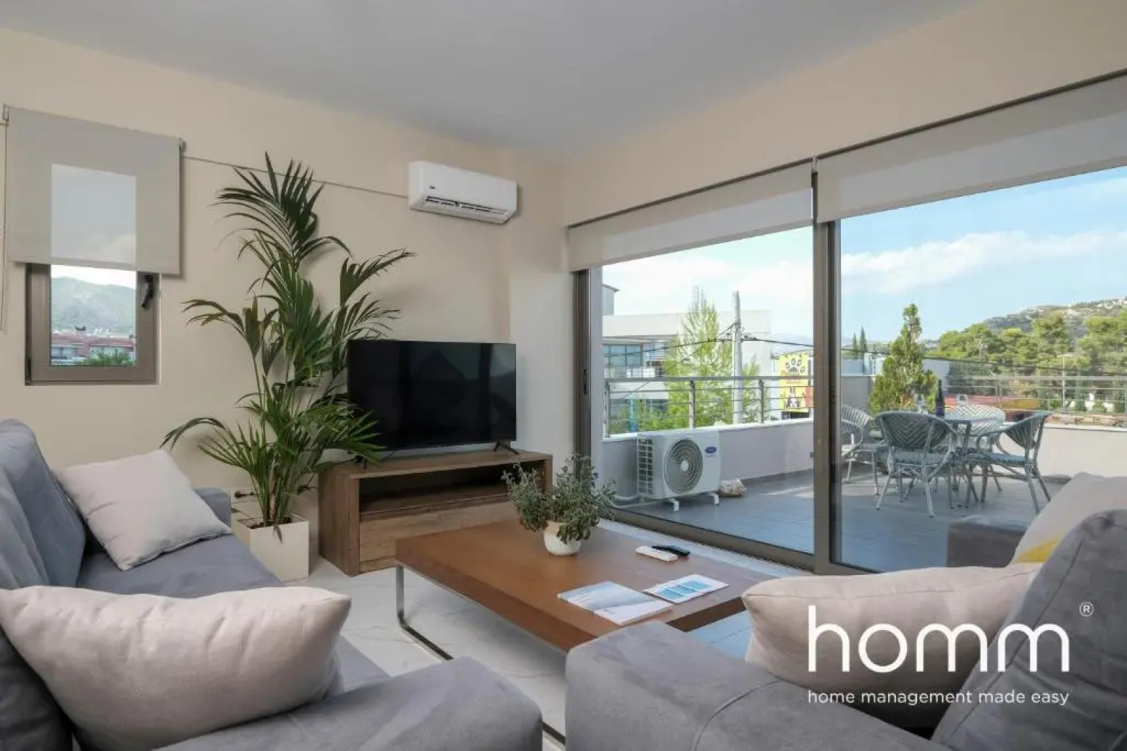 Spacious & Minimal Paiania homm 10min to Airport
