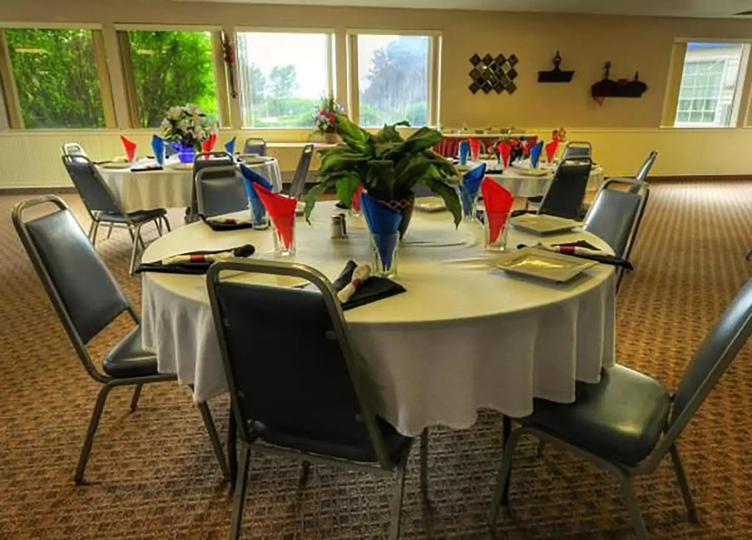 Shilo Inn Suites Hotel - Nampa Suites - Idaho
