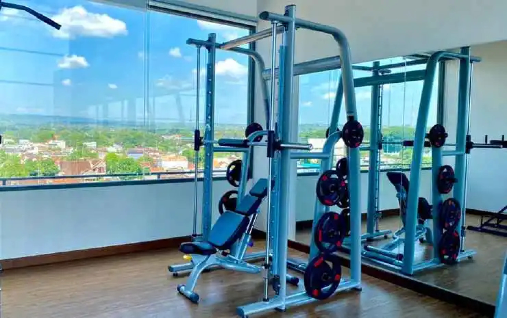 Front One King Hotel