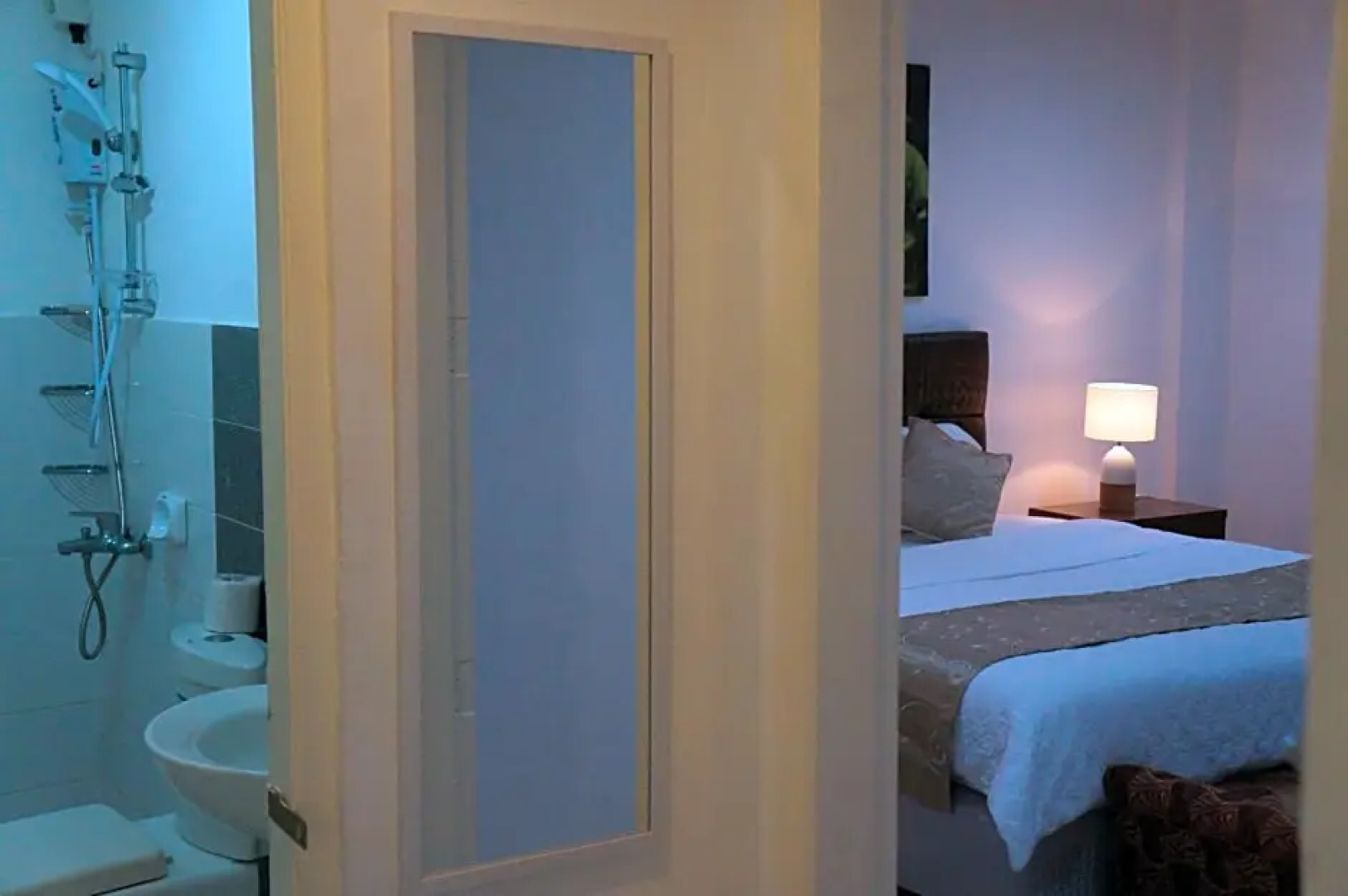 Summerhayes Lodge Room1