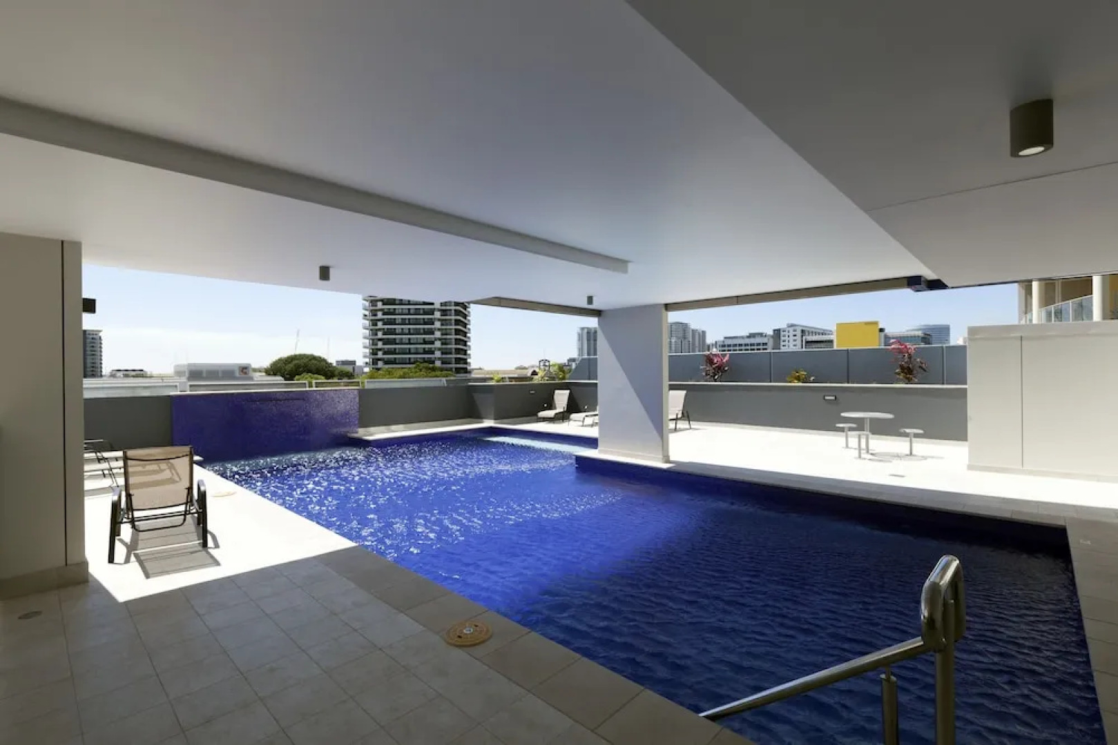 H 105 Mitchell Hotel and Apartments