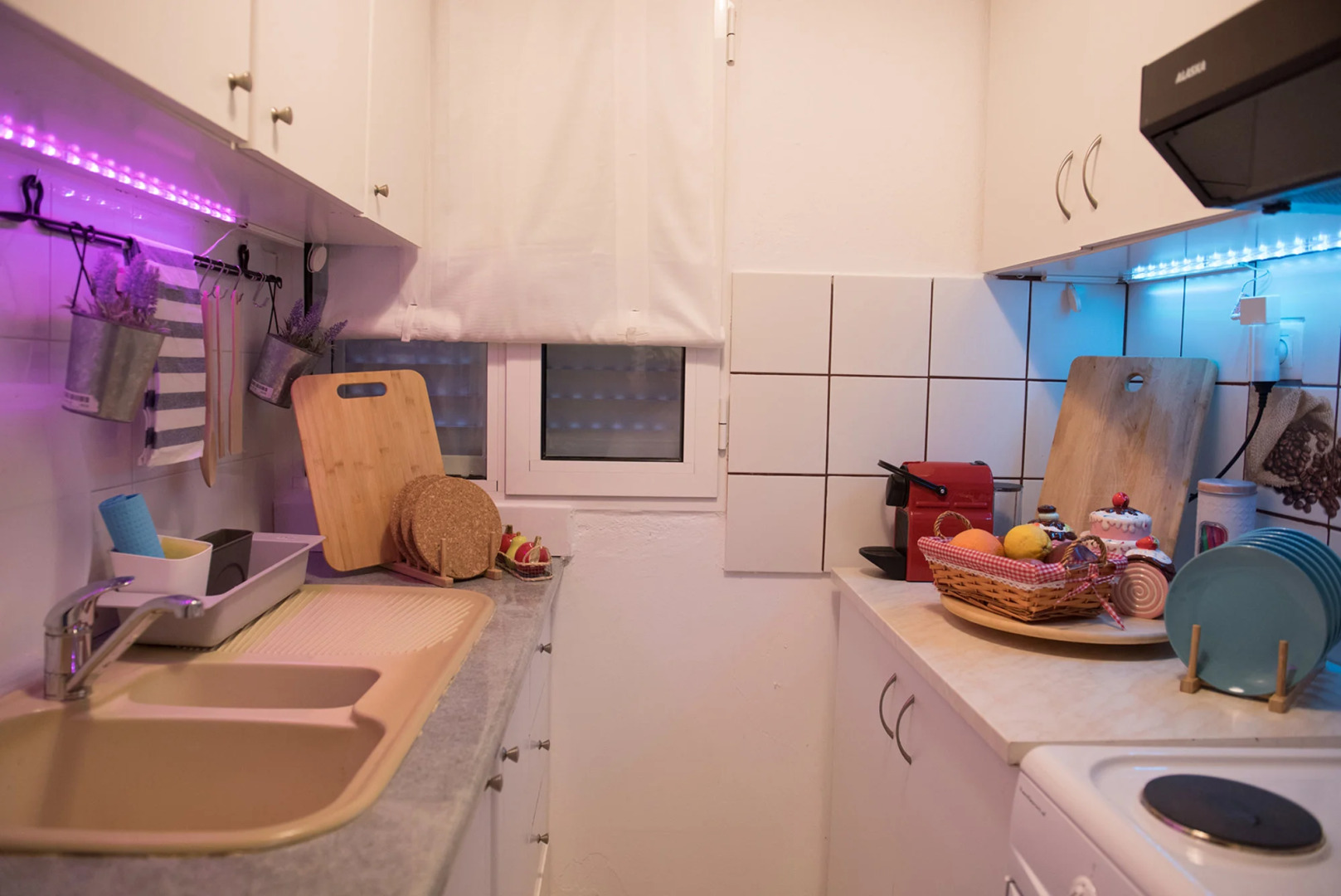 Dandy On The Beach |2-Story Apartment|Open Up Roof