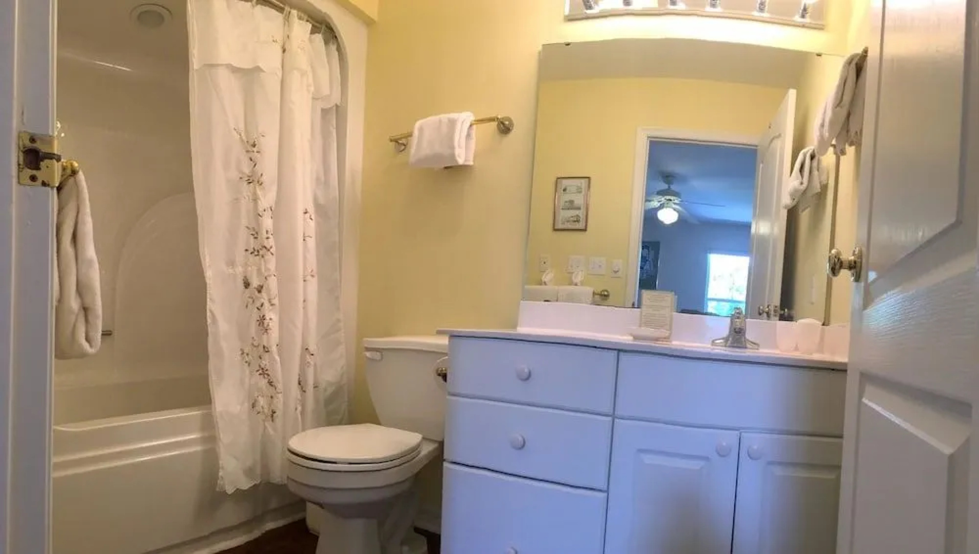 Seahorse Landing by Panhandle Getaways