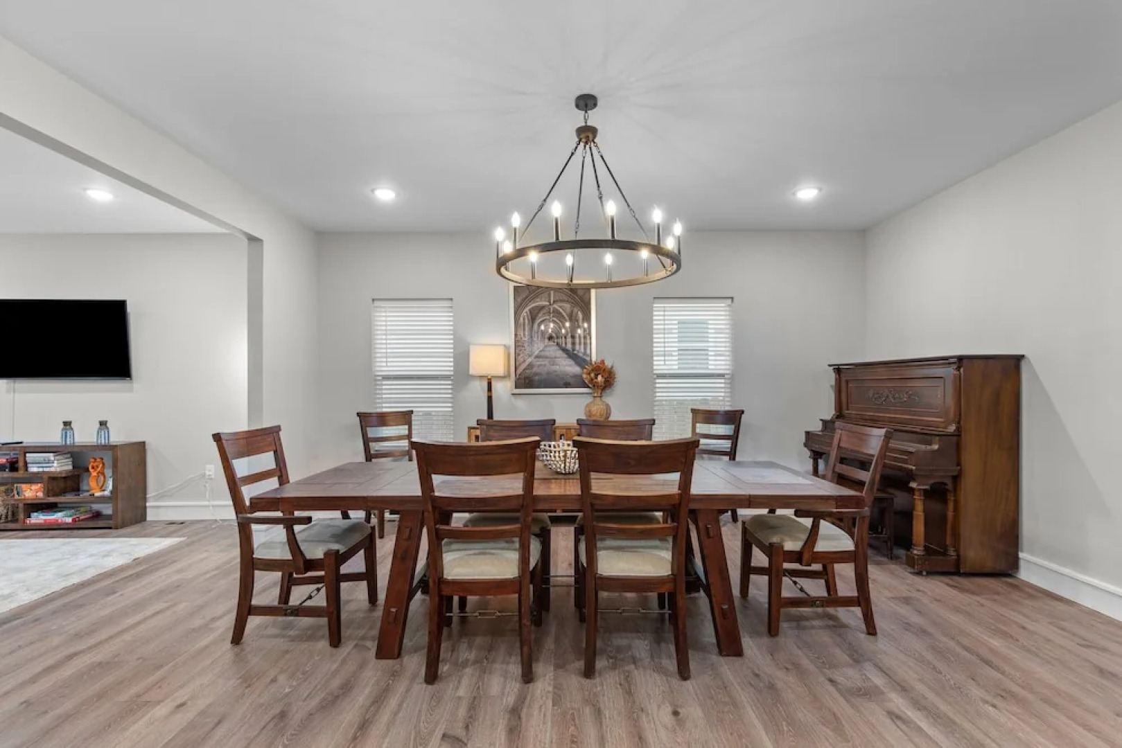 Uptown Elegant Escape | JZ Vacation Rentals