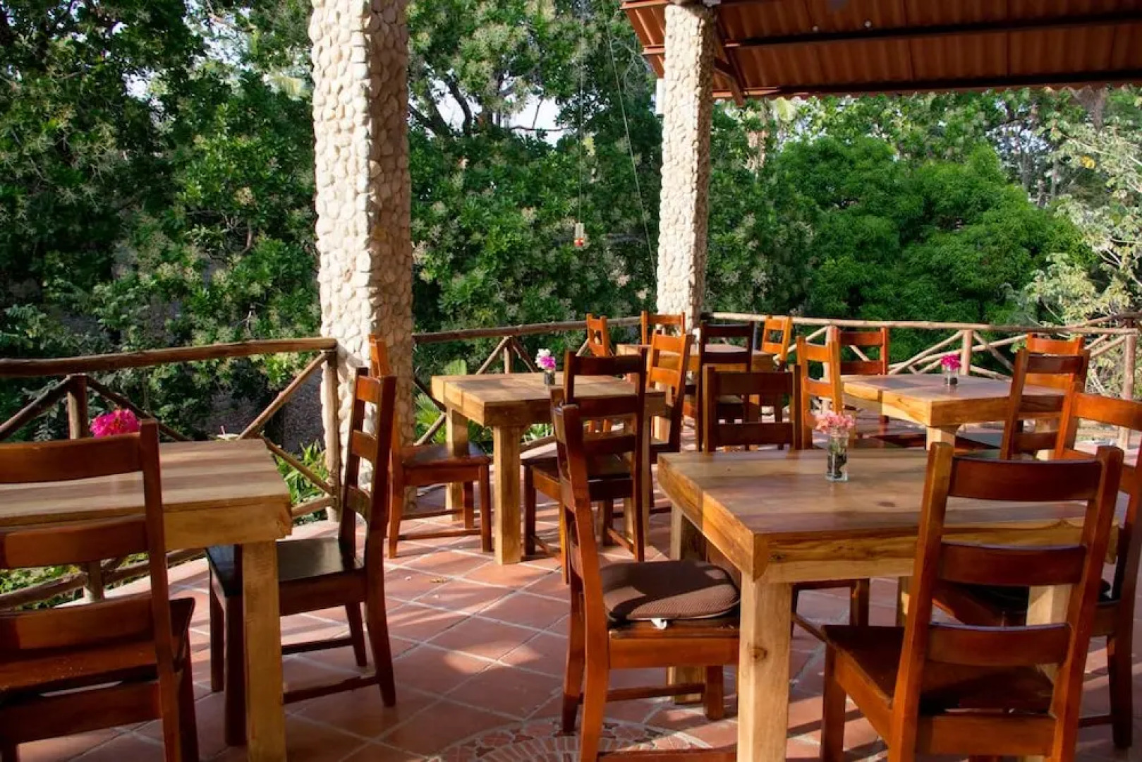 Istmo Yoga and Adventure Retreat