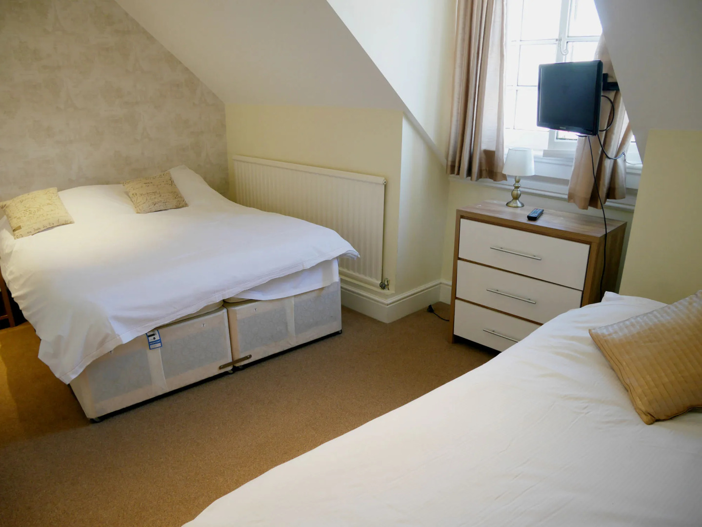 The Saracens Head Hotel