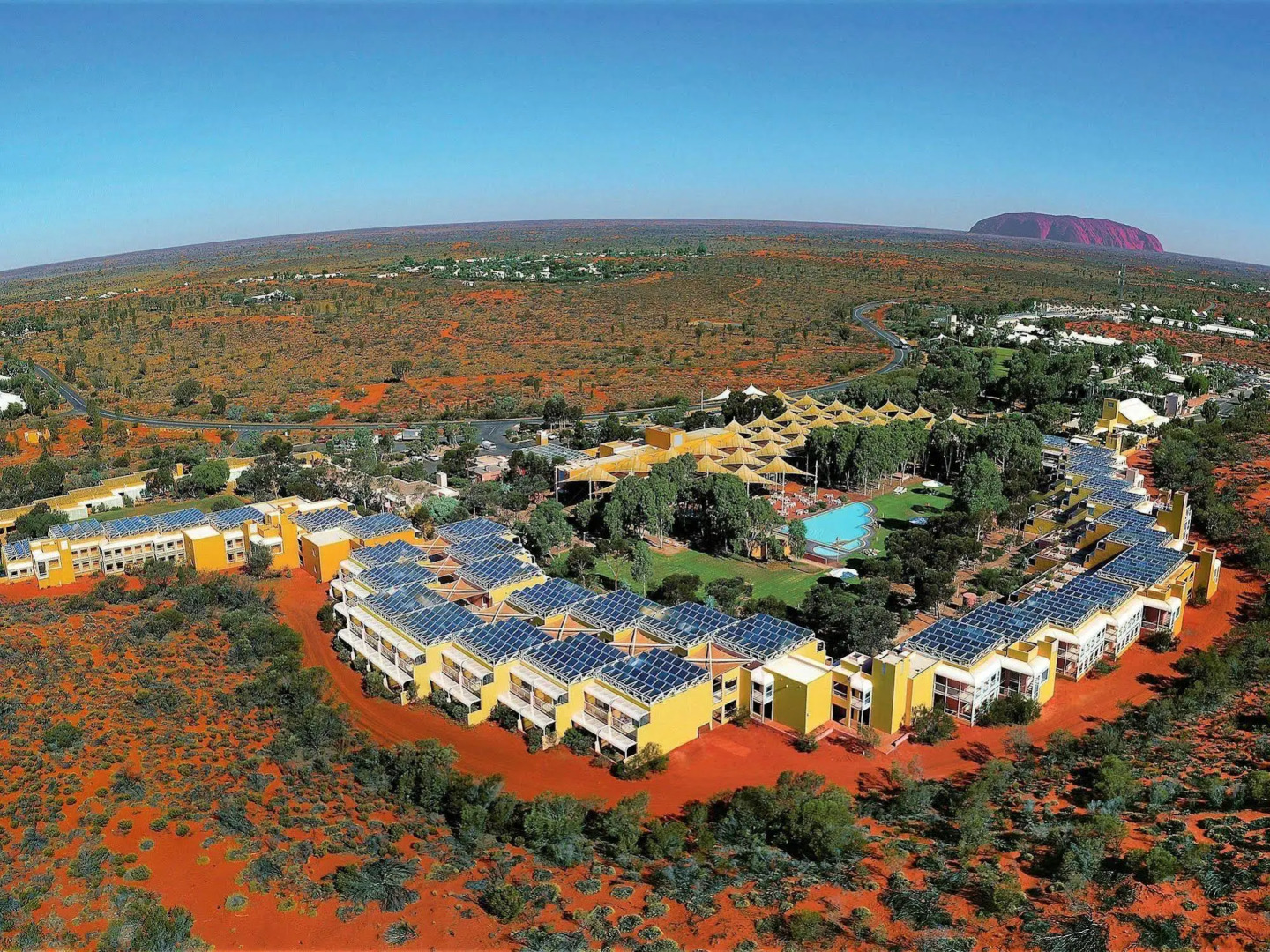 Outback Hotel & Lodge