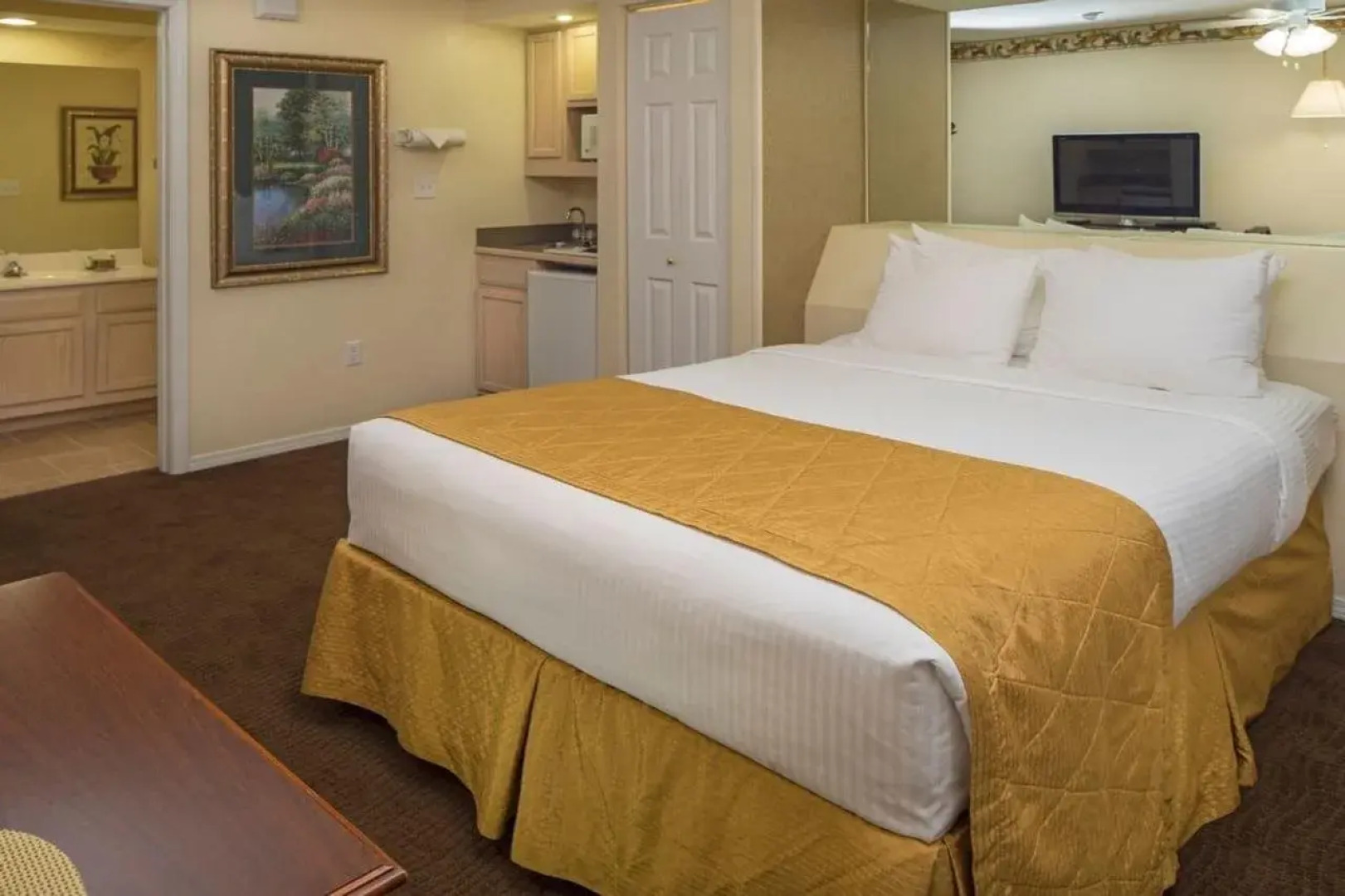 The Suites at Fall Creek